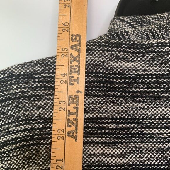 Chaus New York Knit Cardigan - Picture 5 of 8